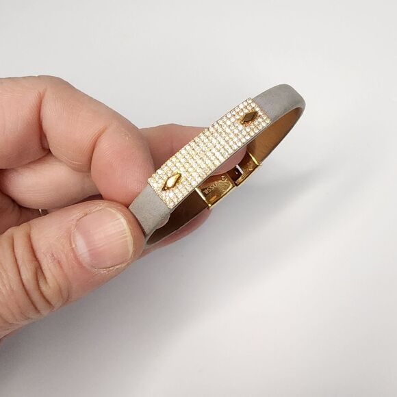 NWOT Fossil Leather Bracelet with Rose Gold Plate Closure Rhinestones - Picture 5 of 7